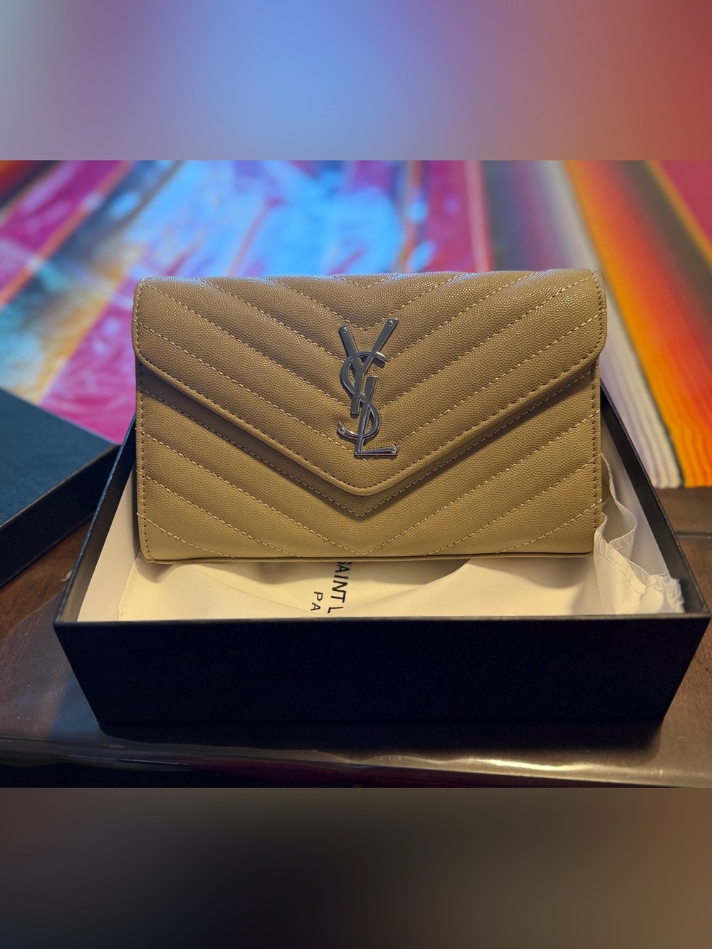 Saint Laurent Chevron Quilted Chain Crossbody in Light Gray - Picture 2 of 4